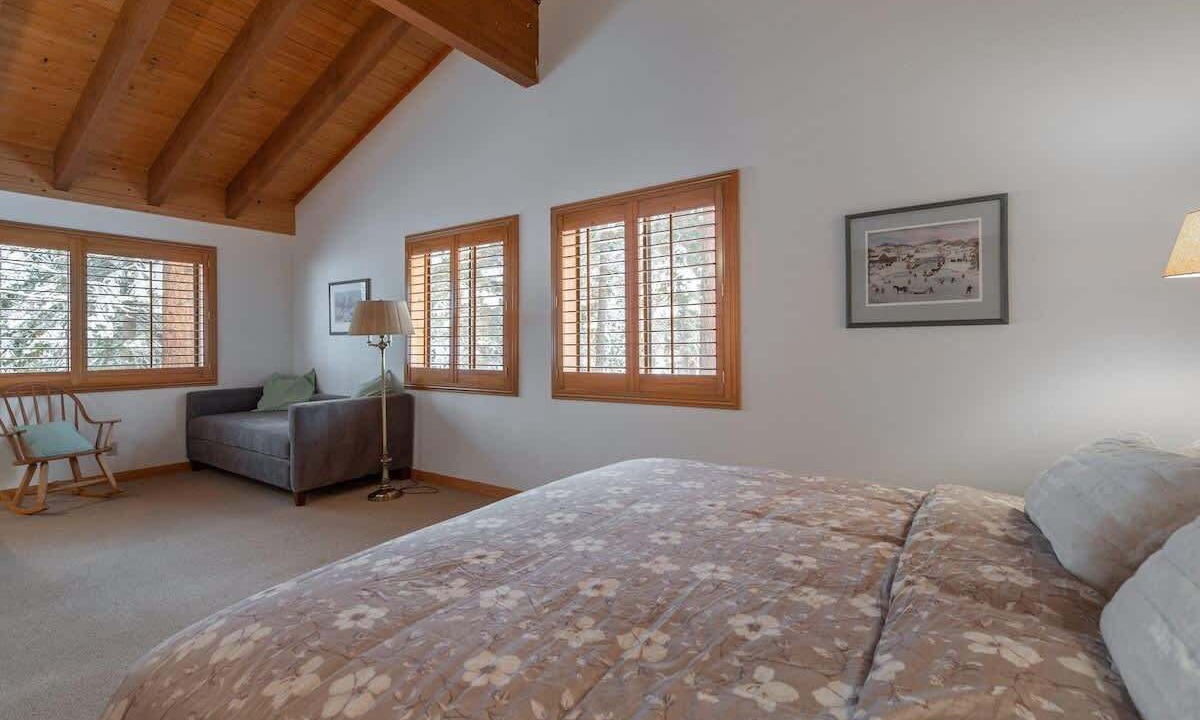 Photo of Bedroom in Kingswood Estates
