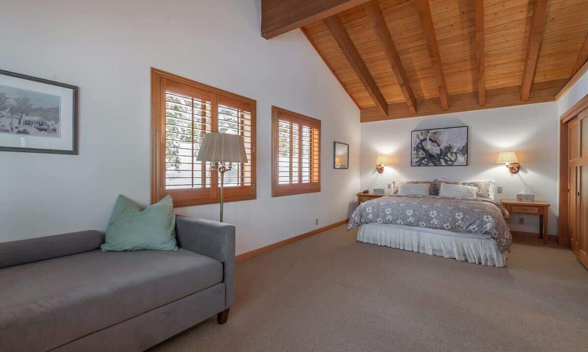 Photo of Bedroom in Kingswood Estates