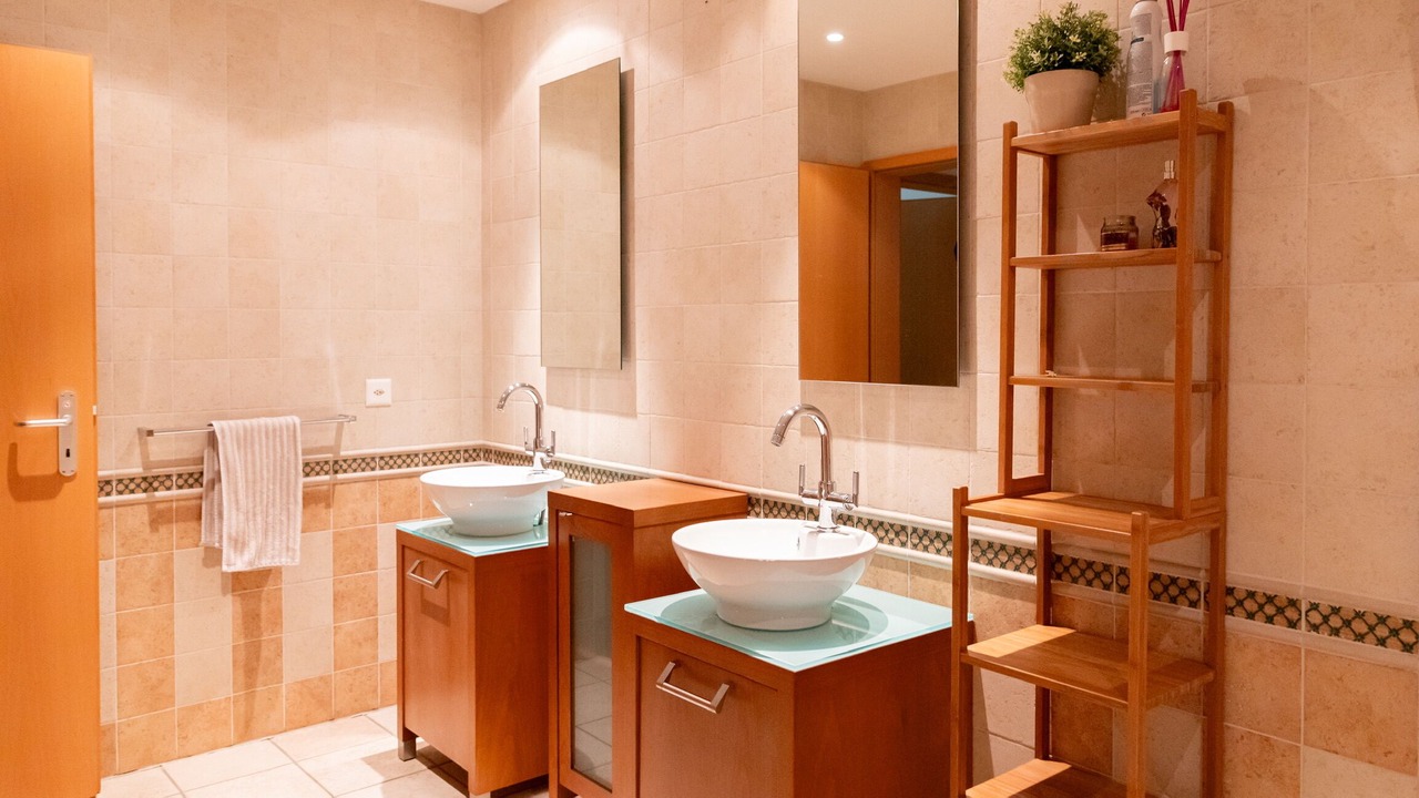 Photo of Bathroom in Cottens