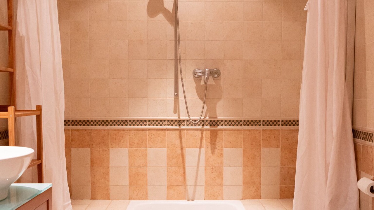 Photo of Bathroom in Cottens