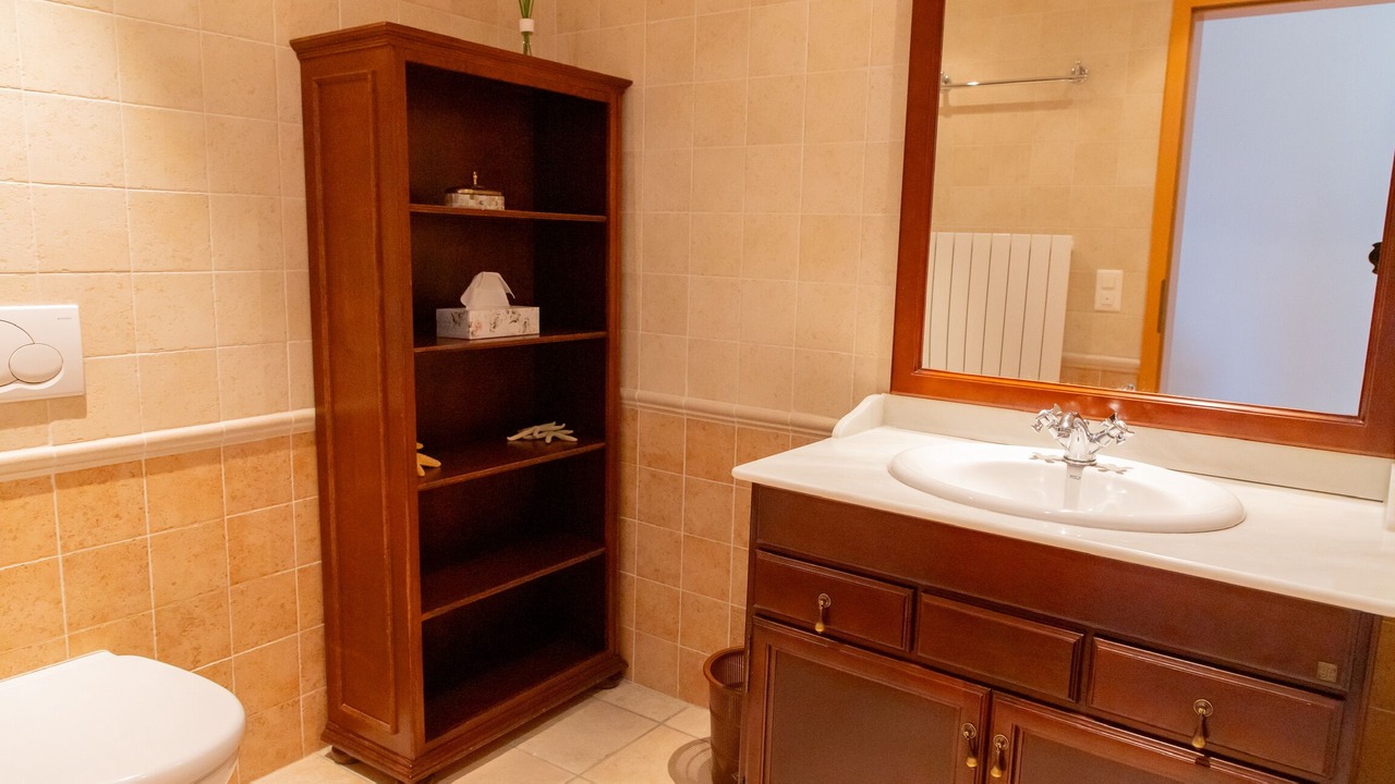 Photo of Bathroom in Cottens