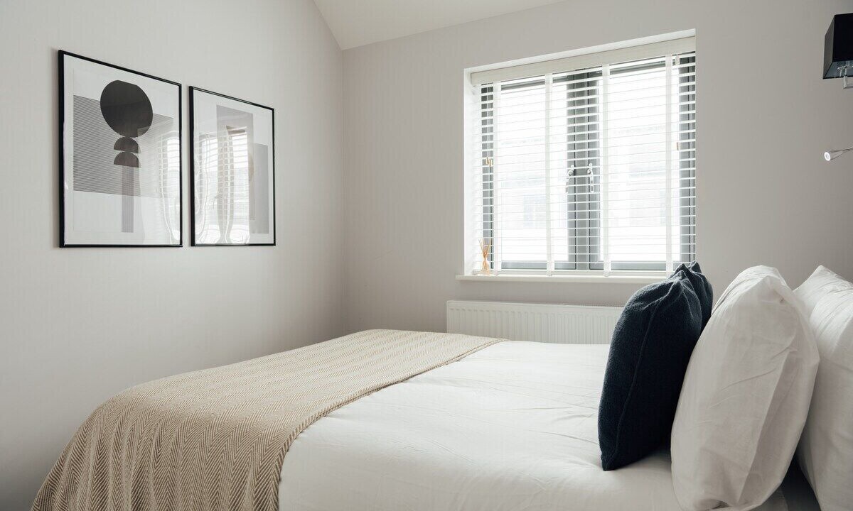 Photo of Bedroom in Dorking