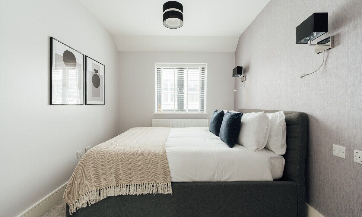 Photo of Bedroom in Dorking