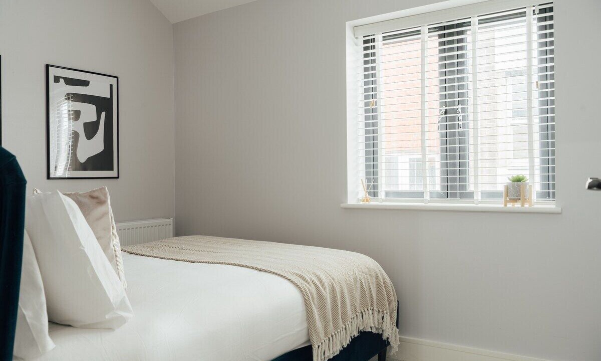 Photo of Bedroom in Dorking