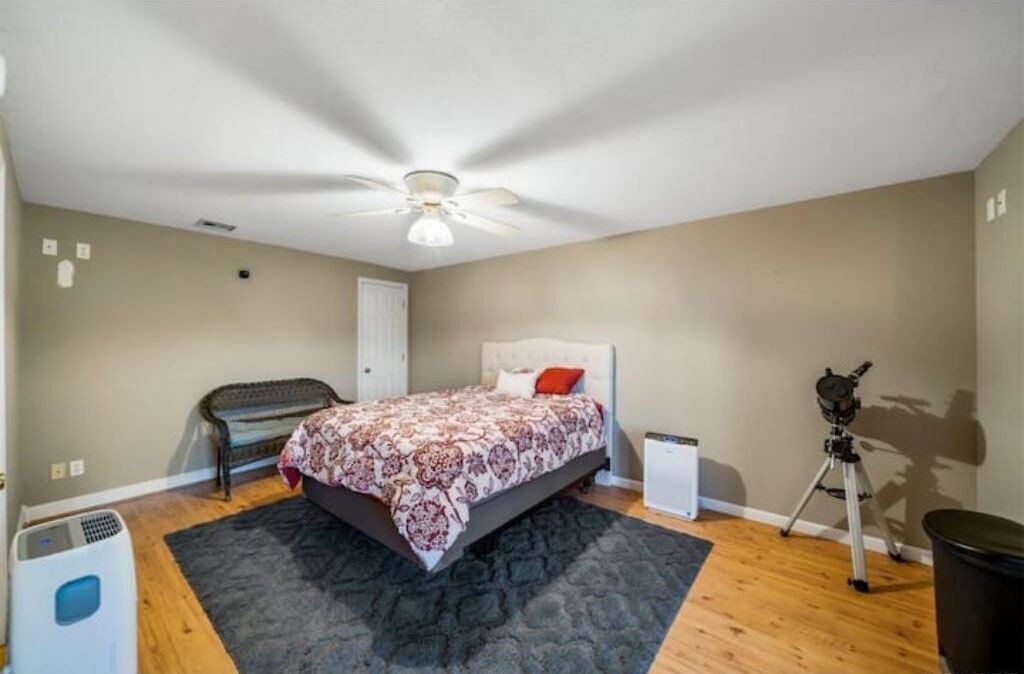 Photo of Bedroom in Mayes County