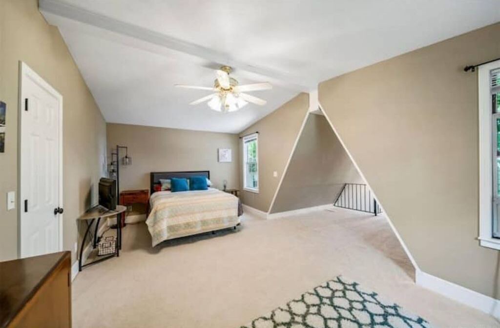 Photo of Bedroom in Mayes County