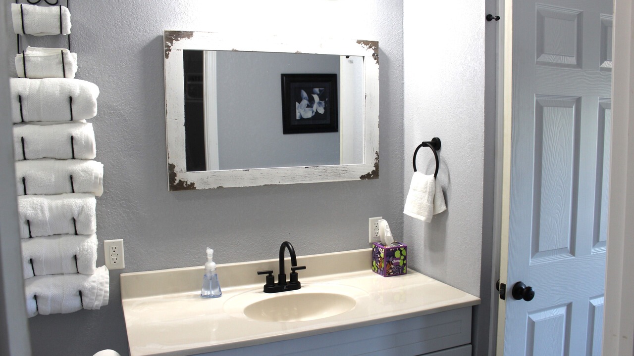 Photo of Bathroom in Whitesboro
