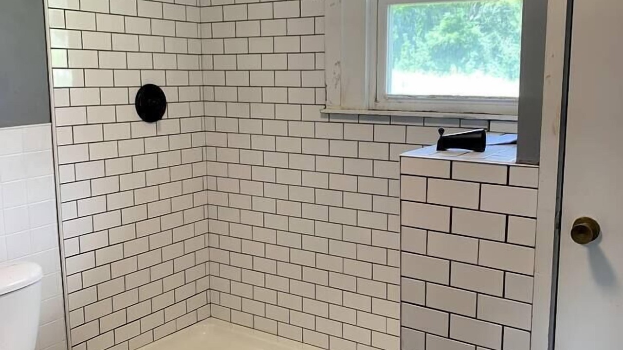 Photo of Bathroom in Cave City