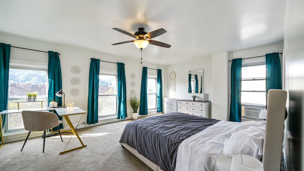 Photo of Bedroom in Conshohocken