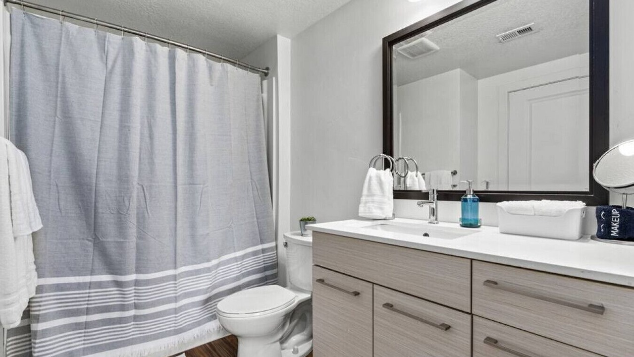 Photo of Bathroom in Downtown Salt Lake City