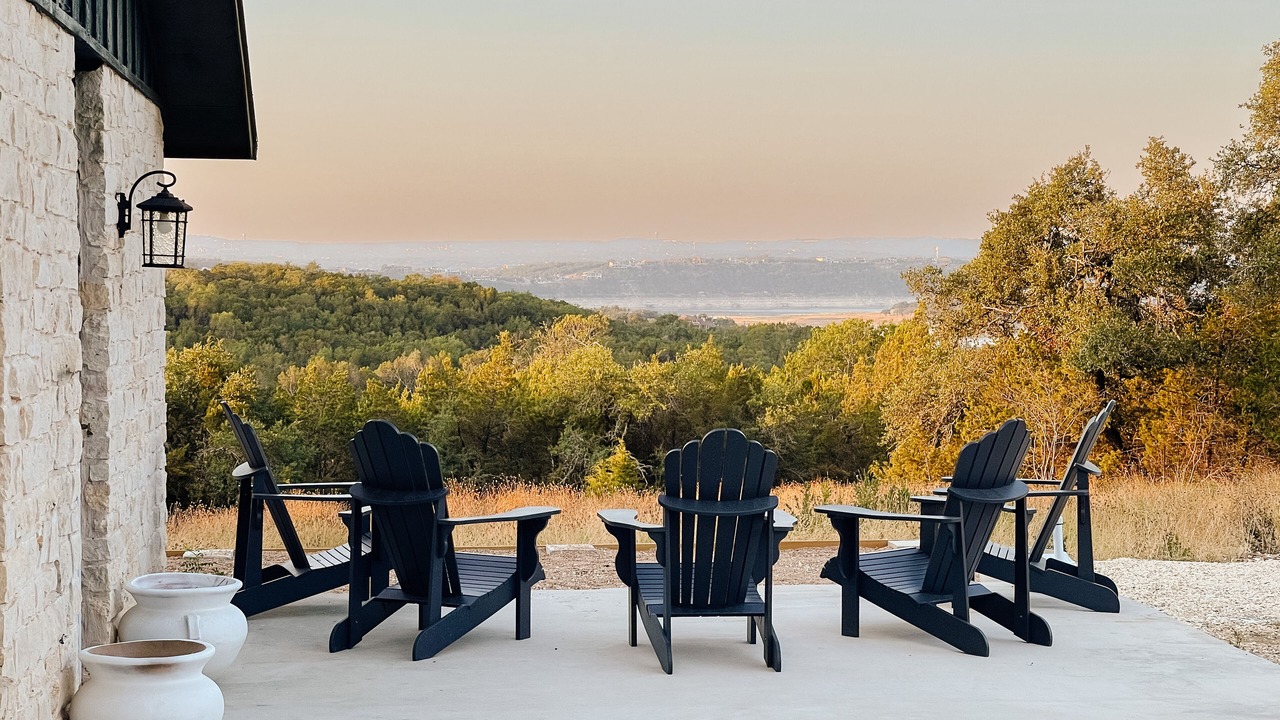 Photo of Patio Balcony in Lago Vista