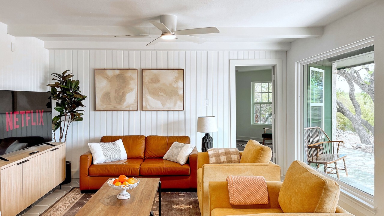 Photo of Livingroom in Lago Vista