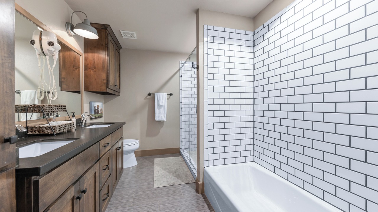 Photo of Bathroom in College Park