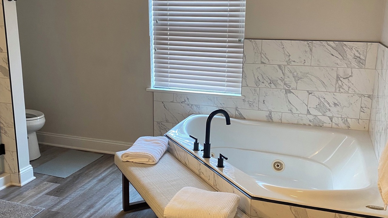 Photo of Bathroom in Westwood Hills