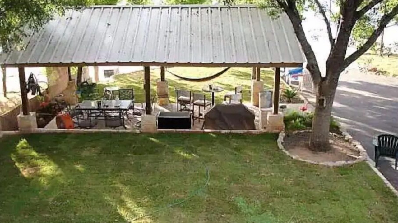 Photo of Outdoor in Brooks Hollow