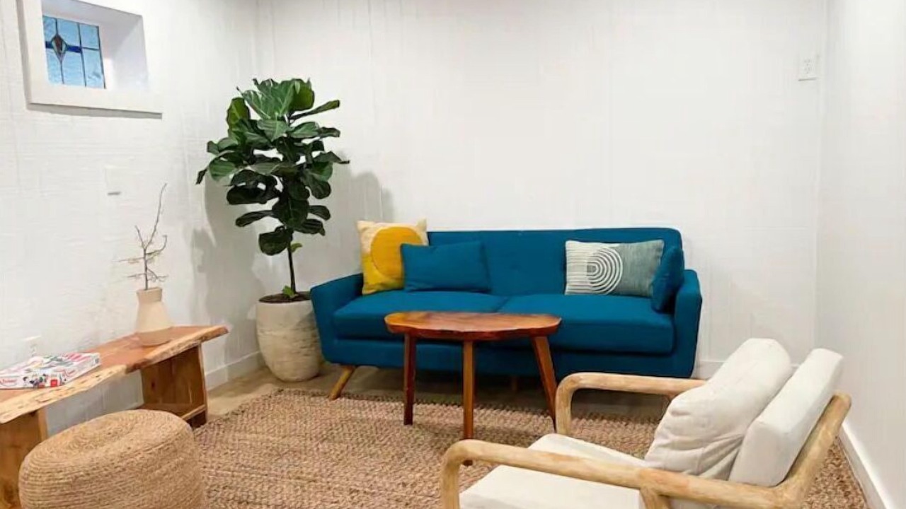 Photo of Livingroom in Brooks Hollow