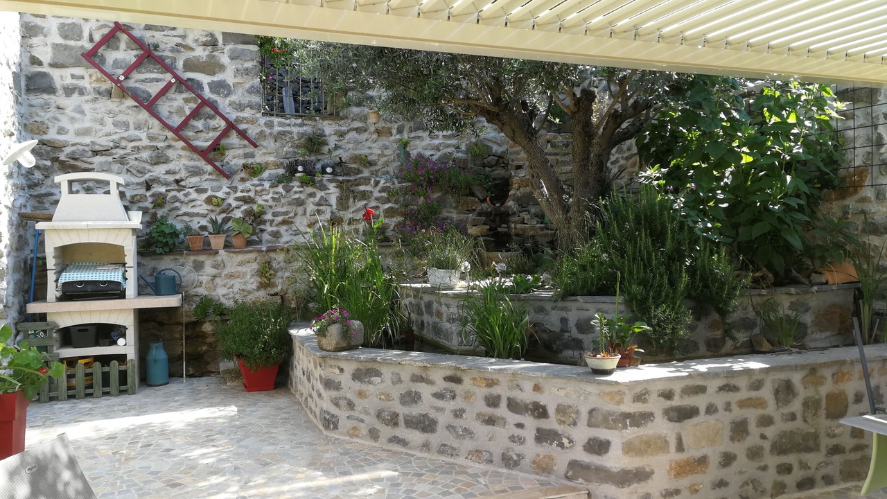 Photo of Patio Balcony in Laurac-en-Vivarais