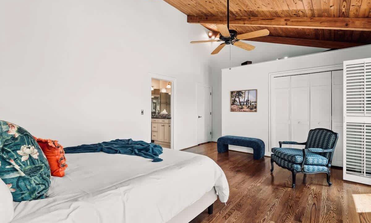 Photo of Bedroom in Gallatin