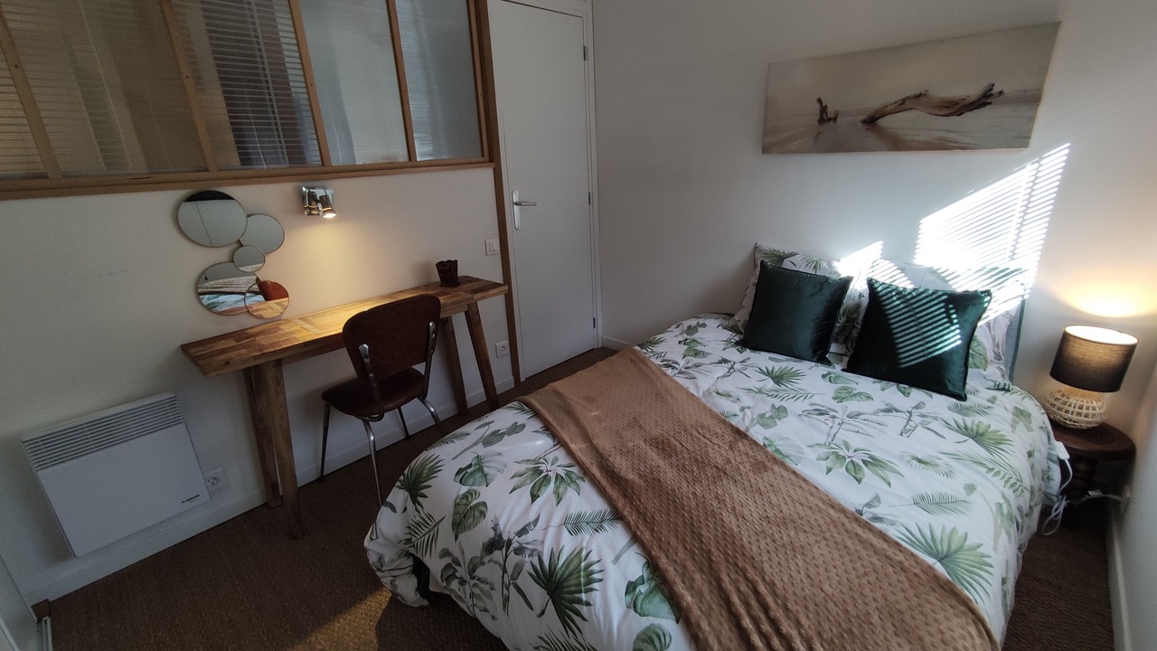 Photo of Bedroom in Saint-Thurien