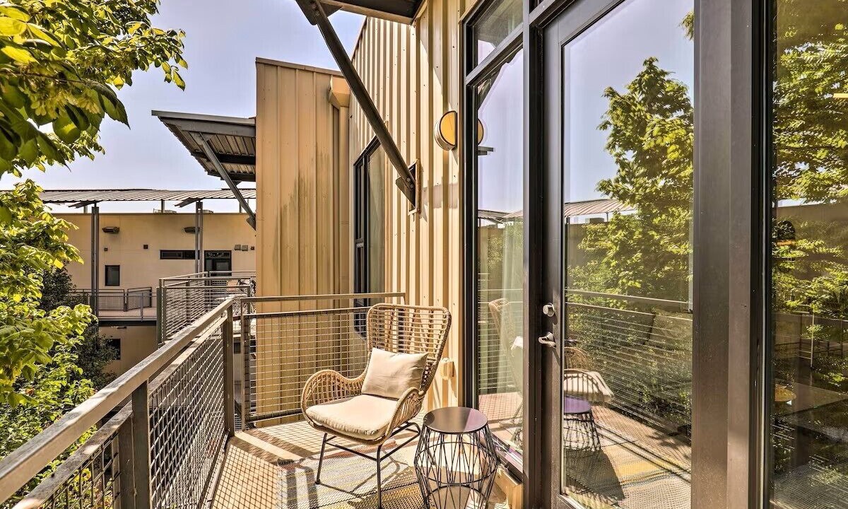 Photo of Outdoor in South Lamar