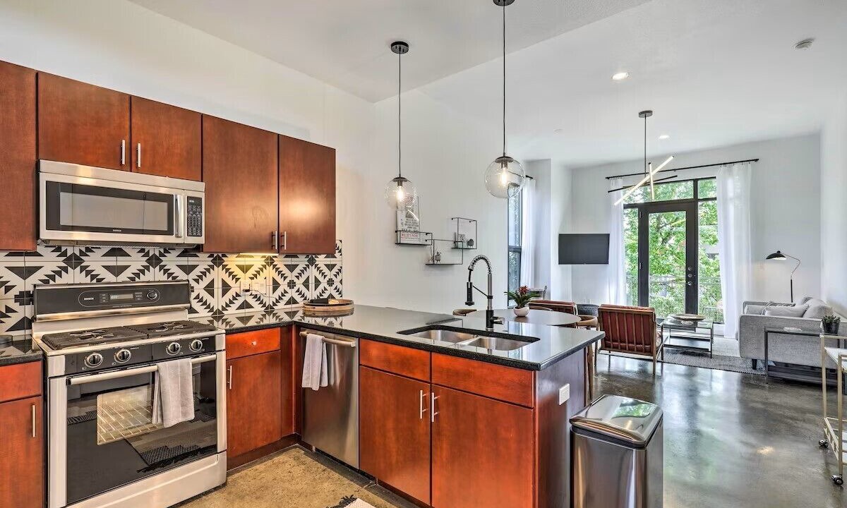 Photo of Kitchen in South Lamar