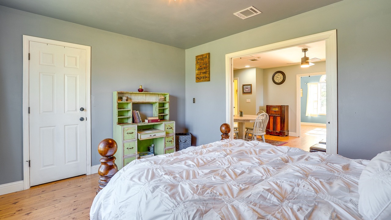 Photo of Bedroom in Claiborne Parish