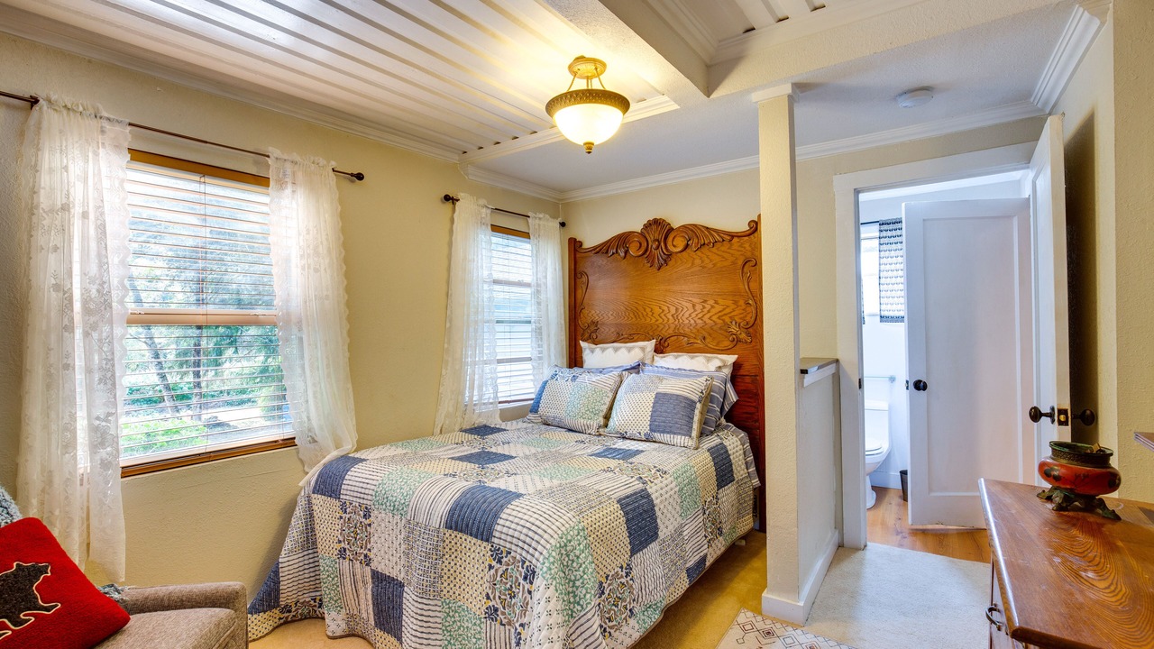 Photo of Others in Mapleton