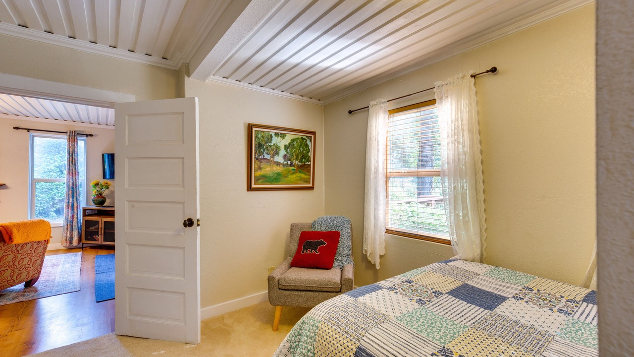 Photo of Bedroom in Mapleton