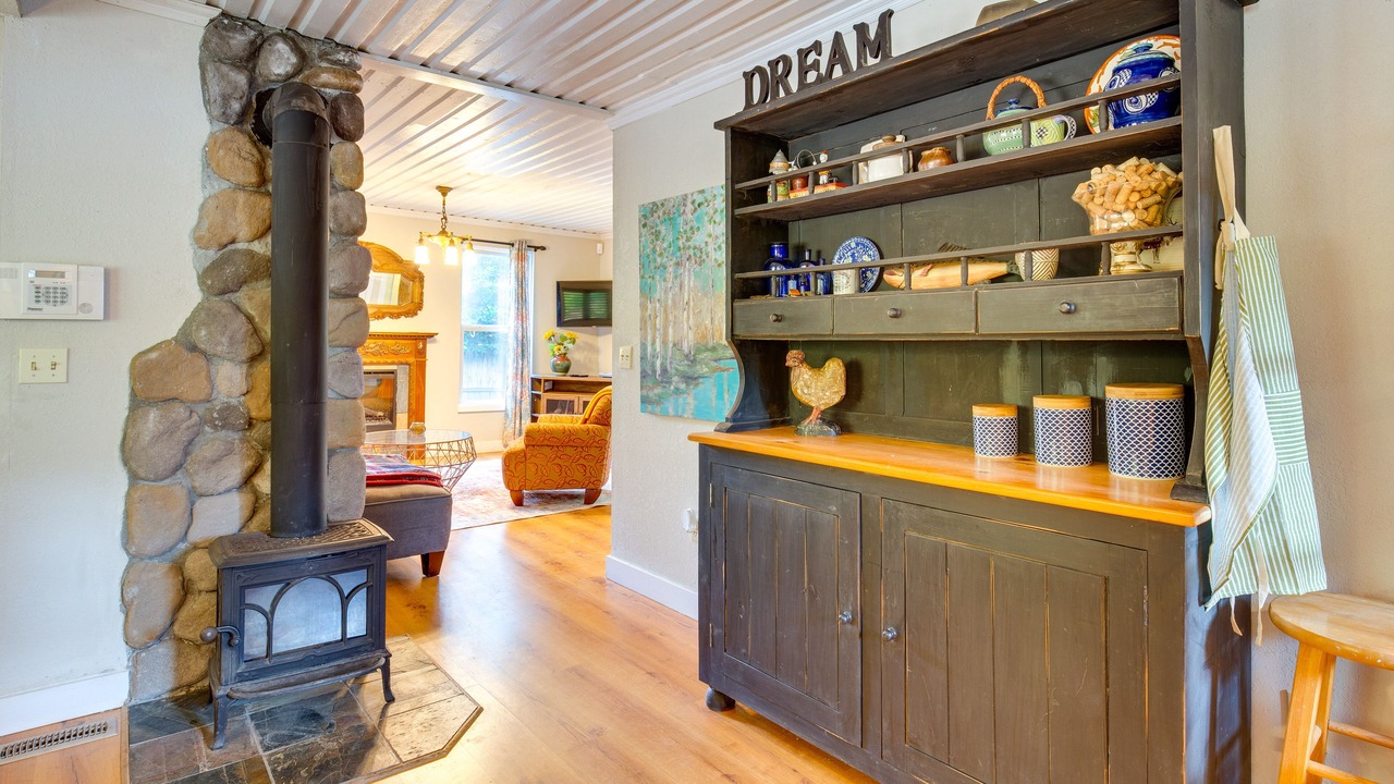 Photo of Others in Mapleton