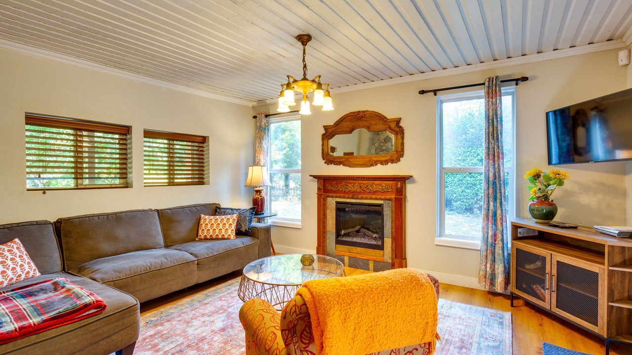 Photo of Livingroom in Mapleton