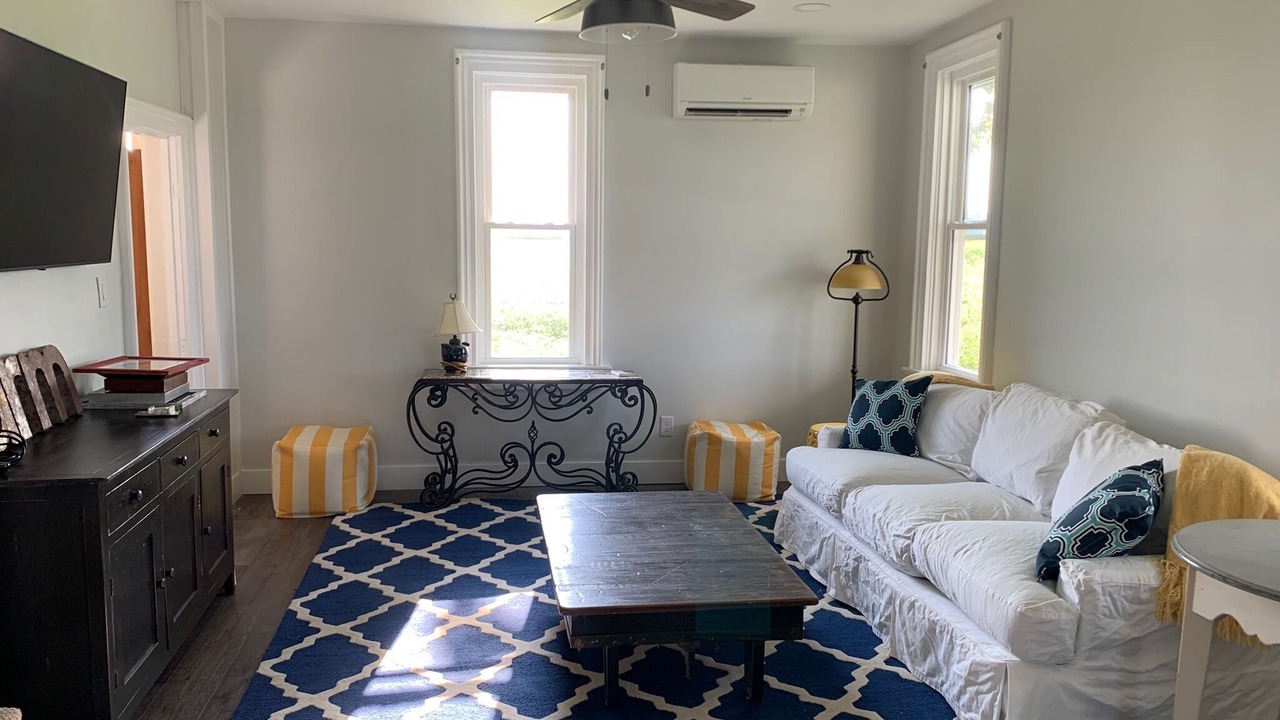 Photo of Livingroom in Leiters Ford