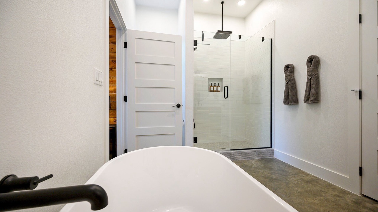 Photo of Bathroom in Hochatown