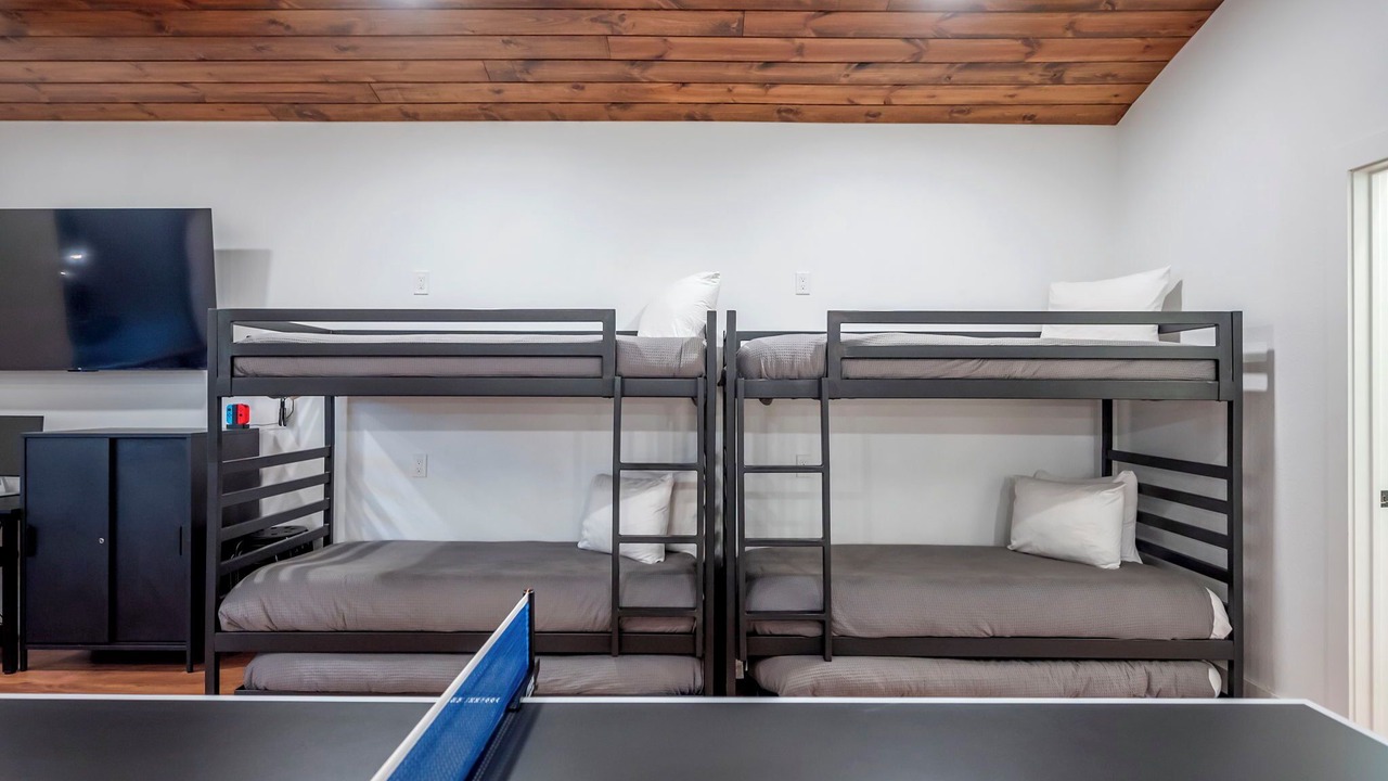 Photo of Bedroom in Hochatown