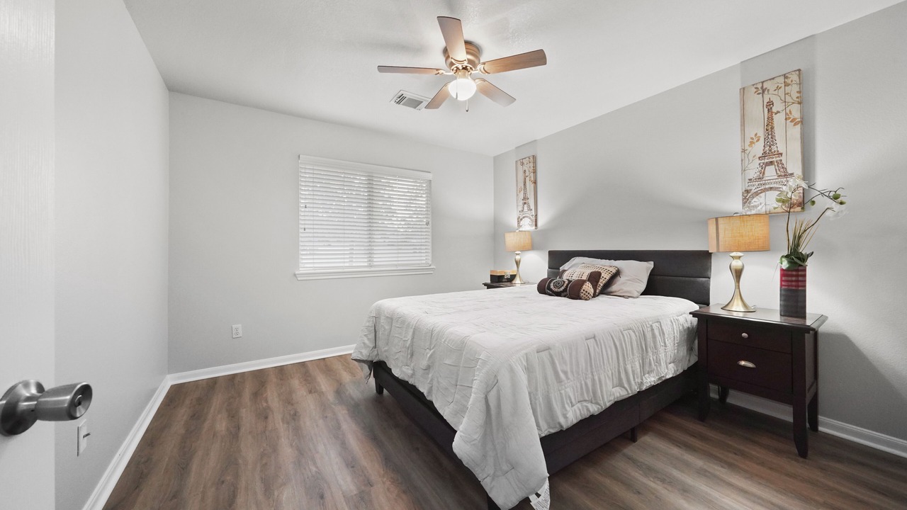 Photo of Bedroom in Conroe