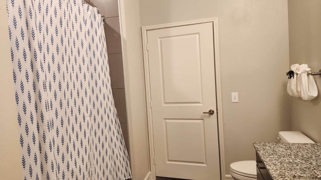 Photo of Bathroom in George Bush Park/Eldridge