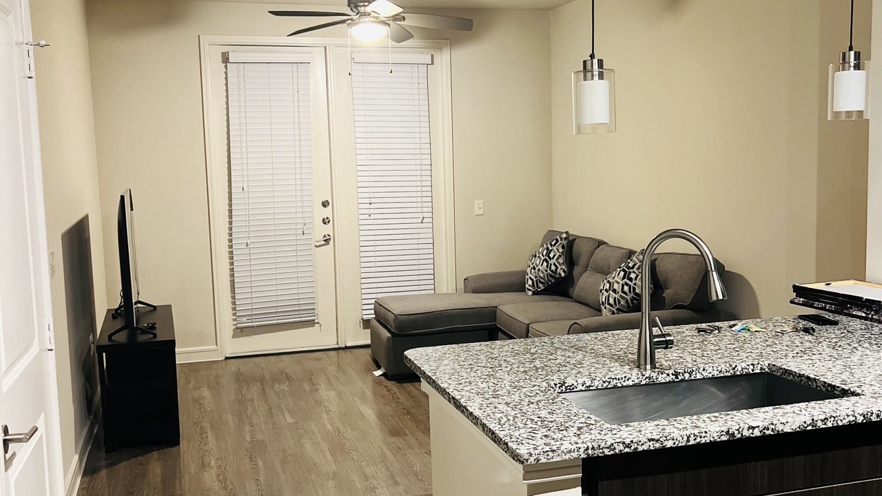 Photo of Livingroom in George Bush Park/Eldridge