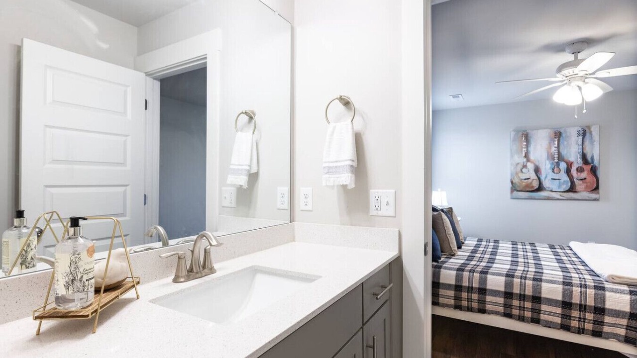 Photo of Bathroom in Thompson's Station