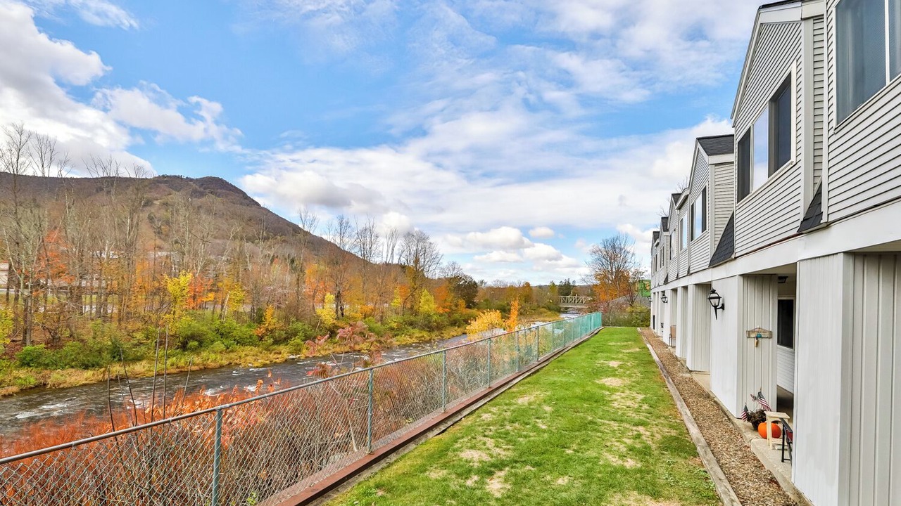 Photo of Outdoor in Hunter