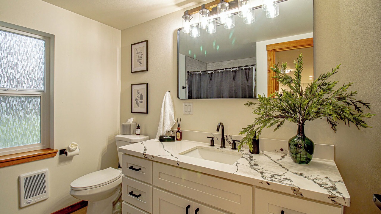 Photo of Bathroom in Ashford