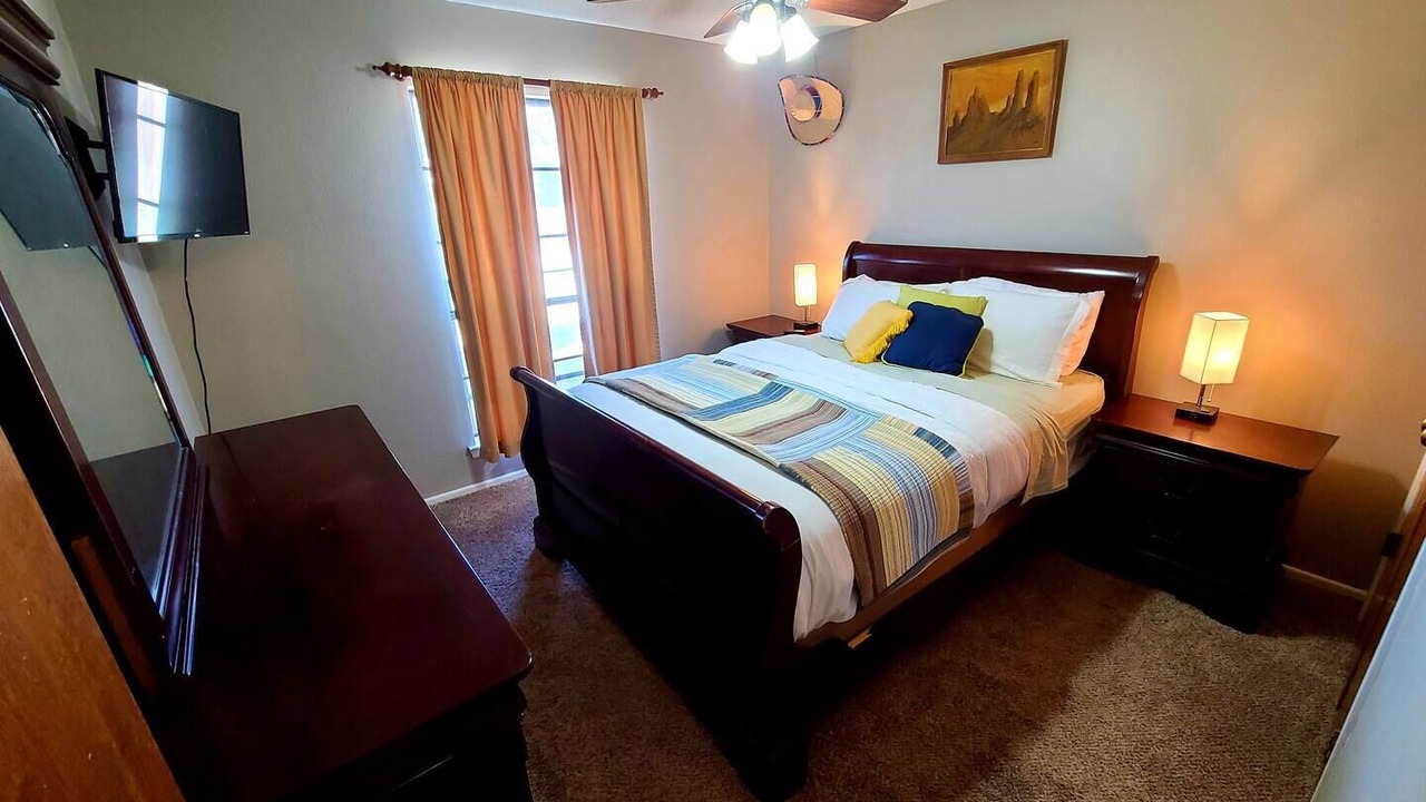Photo of Bedroom in Midland