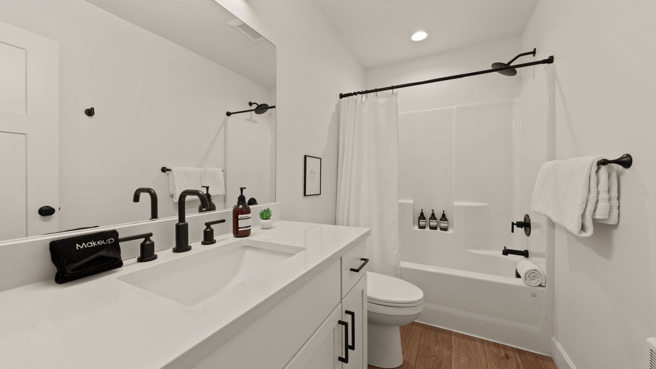 Photo of Bathroom in Southern Crossing