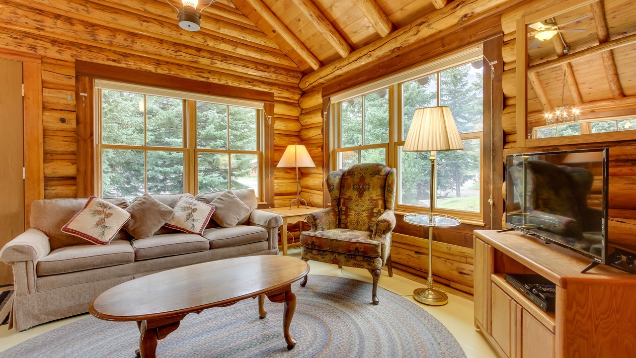 Photo of Bedroom in Cooke City-Silver Gate