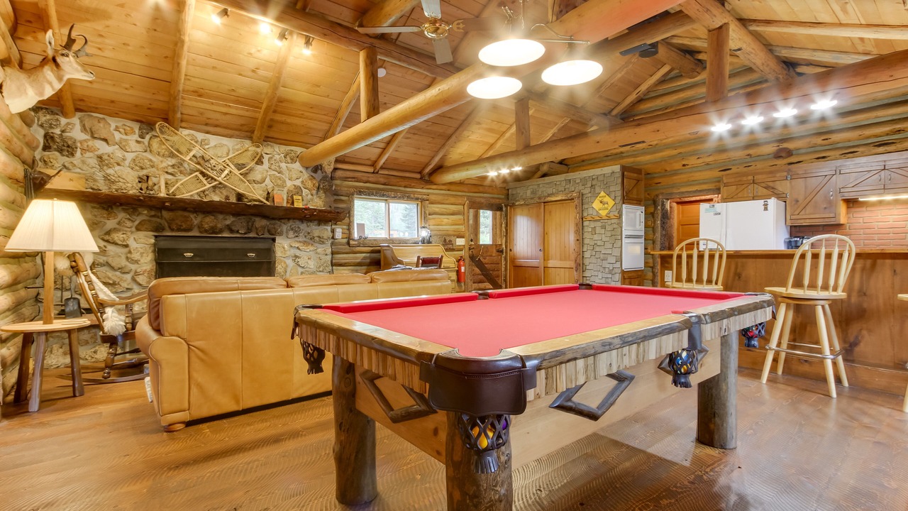 Photo of Bedroom in Cooke City-Silver Gate