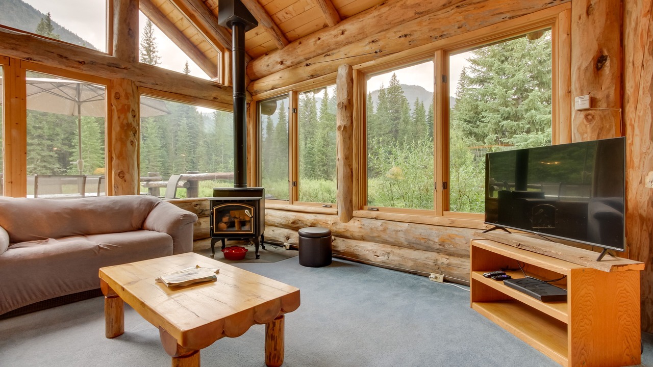Photo of Livingroom in Cooke City-Silver Gate