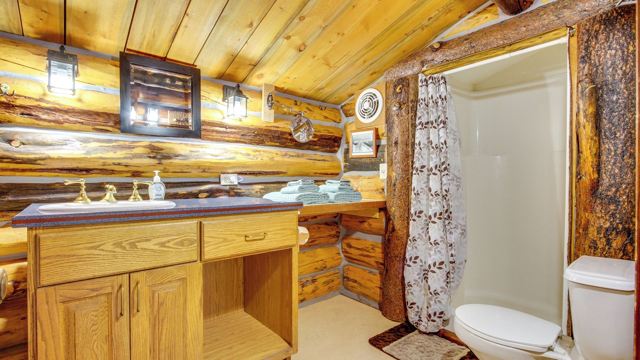Photo of Bathroom in Cooke City-Silver Gate