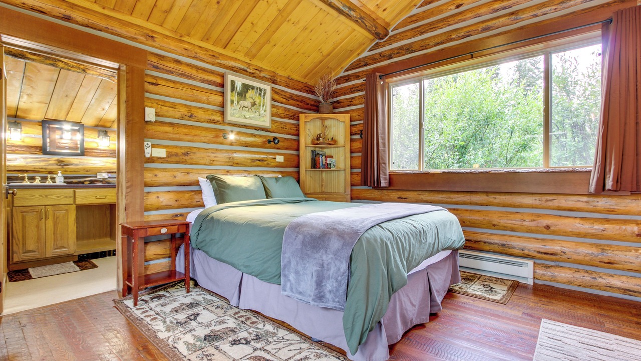 Photo of Bedroom in Cooke City-Silver Gate