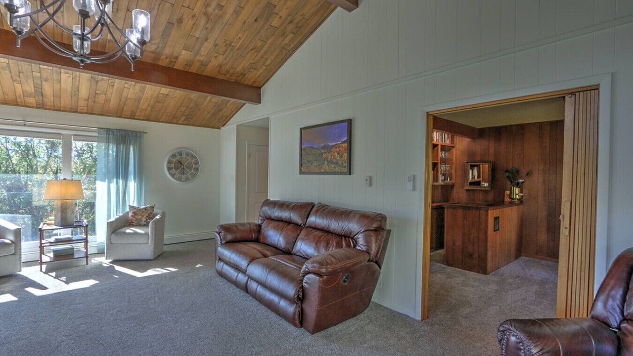 Photo of Livingroom in Glenwood Springs