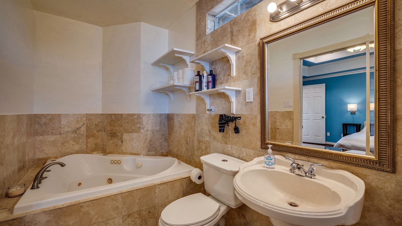 Photo of Bathroom in Government Hill