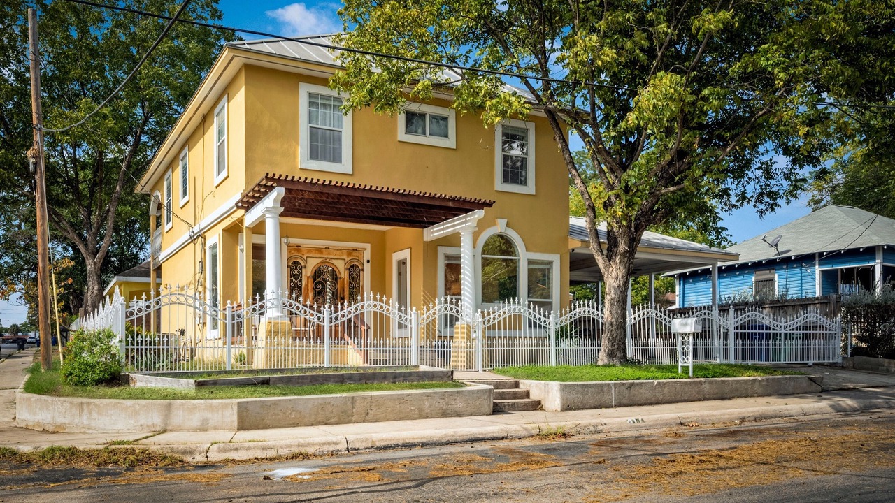 Photo of Outdoor in Government Hill