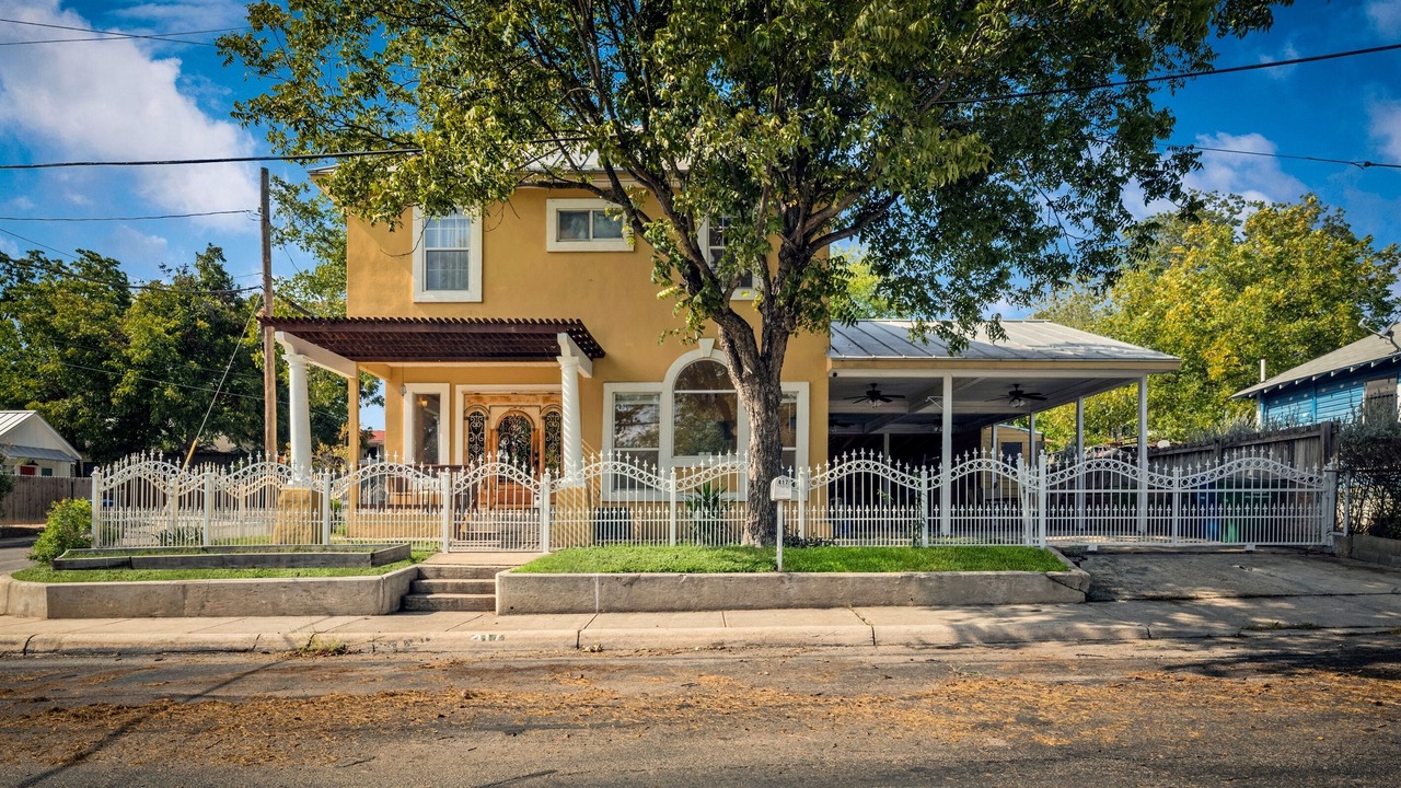 Photo of Outdoor in Government Hill